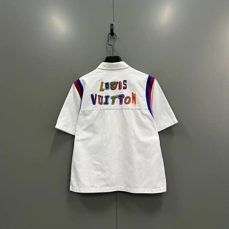 Louis Vuitton Louis Vuitton Short Sleeve Cotton Logo Shirt 0089 Size US L / EU 52-54 / 3 - 3 Thumbnail