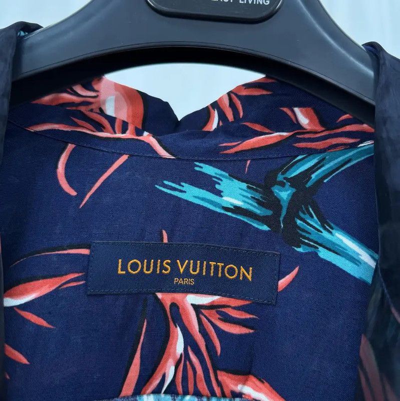 Louis Vuitton Louis Vuitton Summer Floral Logo Short Sleeve Shirt 0089 Size US S / EU 44-46 / 1 - 5 Thumbnail
