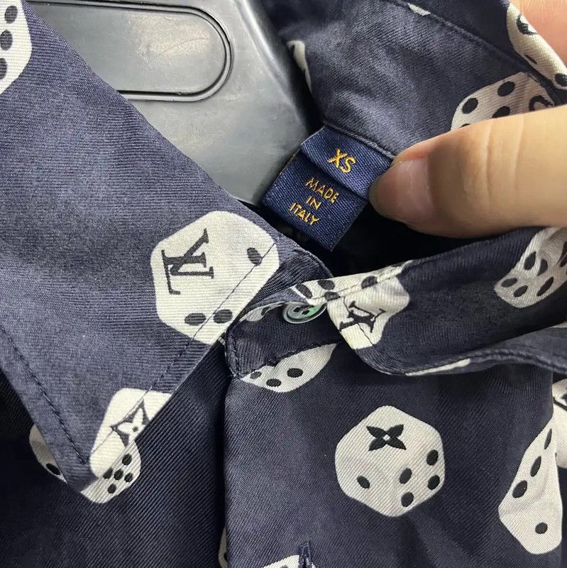 Louis Vuitton Louis Vuitton Blue Men's Silk Shirt 0089 Size US XS / EU 42 / 0 - 6 Thumbnail