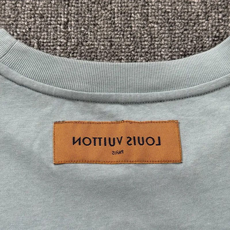 Louis Vuitton Louis Vuitton Men's XL Blue Graphic T-Shirt 0089 Size US XL / EU 56 / 4 - 8 Thumbnail