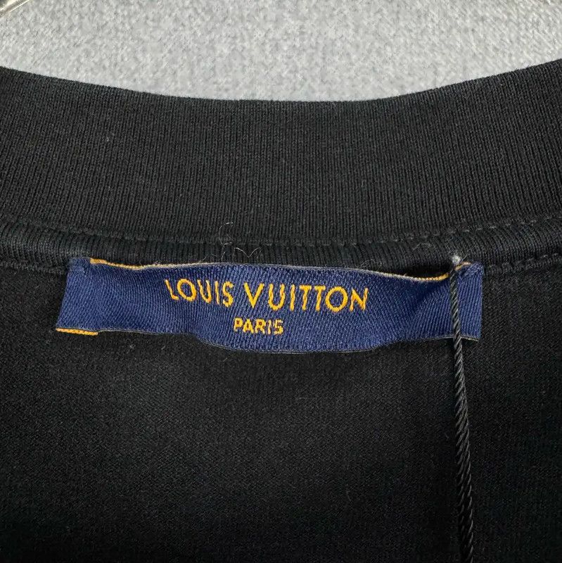 Louis Vuitton Louis Vuitton Black Men's T-Shirt with Embroidery 0089 Size US M / EU 48-50 / 2 - 4 Thumbnail