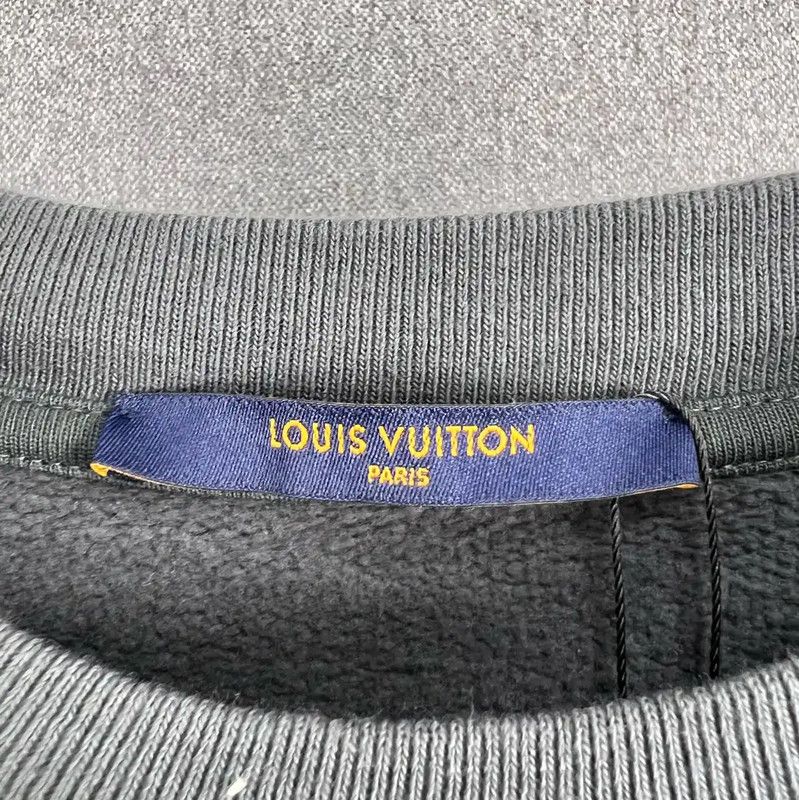 Louis Vuitton Louis Vuitton Gray Men's Sweatshirt L Size 0089 Size US L / EU 52-54 / 3 - 3 Thumbnail