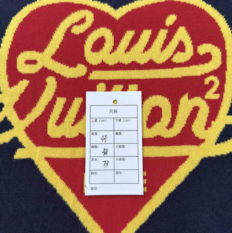 Louis Vuitton Louis Vuitton Cotton Navy Blue Men’s T-Shirt 0089 Size US L / EU 52-54 / 3 - 5 Thumbnail