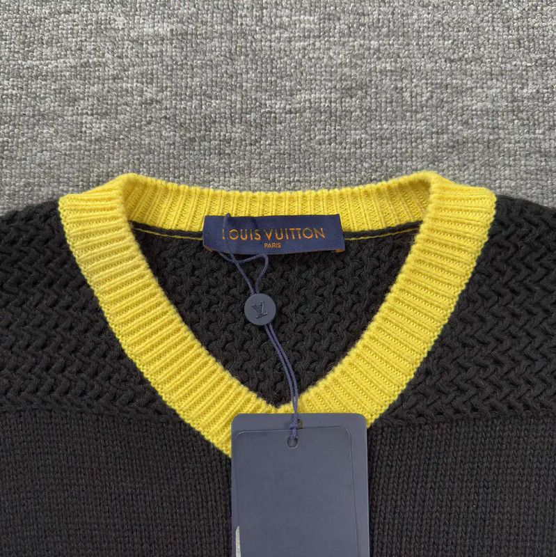 Louis Vuitton Louis Vuitton Black Knit Sweater with Yellow Accents 0089 Size US M / EU 48-50 / 2 - 3 Thumbnail