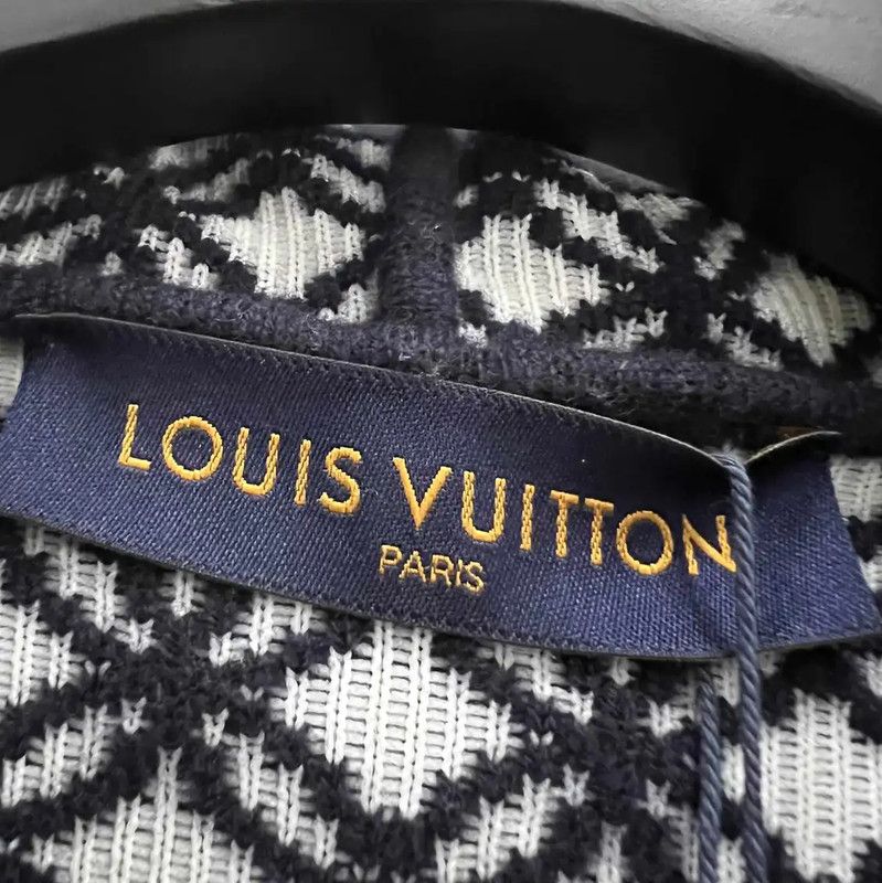 Louis Vuitton Louis Vuitton Men's Black Cotton Hoodie 0089 Size US M / EU 48-50 / 2 - 2 Thumbnail