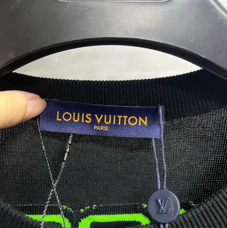 Louis Vuitton Louis Vuitton Black Cotton Men's T-Shirt 0089 Size US M / EU 48-50 / 2 - 4 Thumbnail