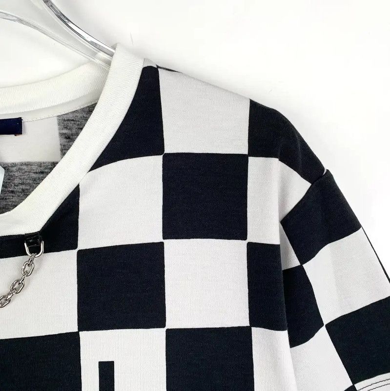 Louis Vuitton Louis Vuitton Checkerboard Graphic T-Shirt 0089 Size US L / EU 52-54 / 3 - 3 Thumbnail