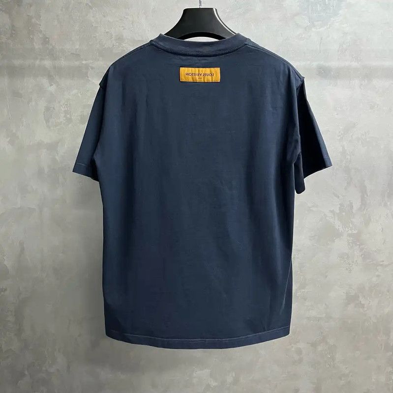Louis Vuitton Louis Vuitton Blue Cotton Men's T-Shirt 0089 Size US L / EU 52-54 / 3 - 2 Thumbnail
