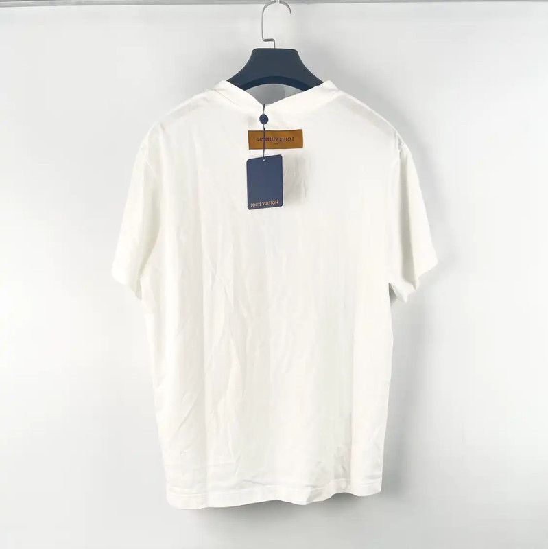 Louis Vuitton Louis Vuitton Summer White T-Shirt for Men 0089 Size US L / EU 52-54 / 3 - 2 Thumbnail