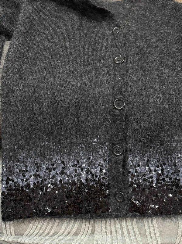 Louis Vuitton Louis Vuitton XS Sequin Mohair Cardigan 0089 Size US XS / EU 42 / 0 - 4 Thumbnail