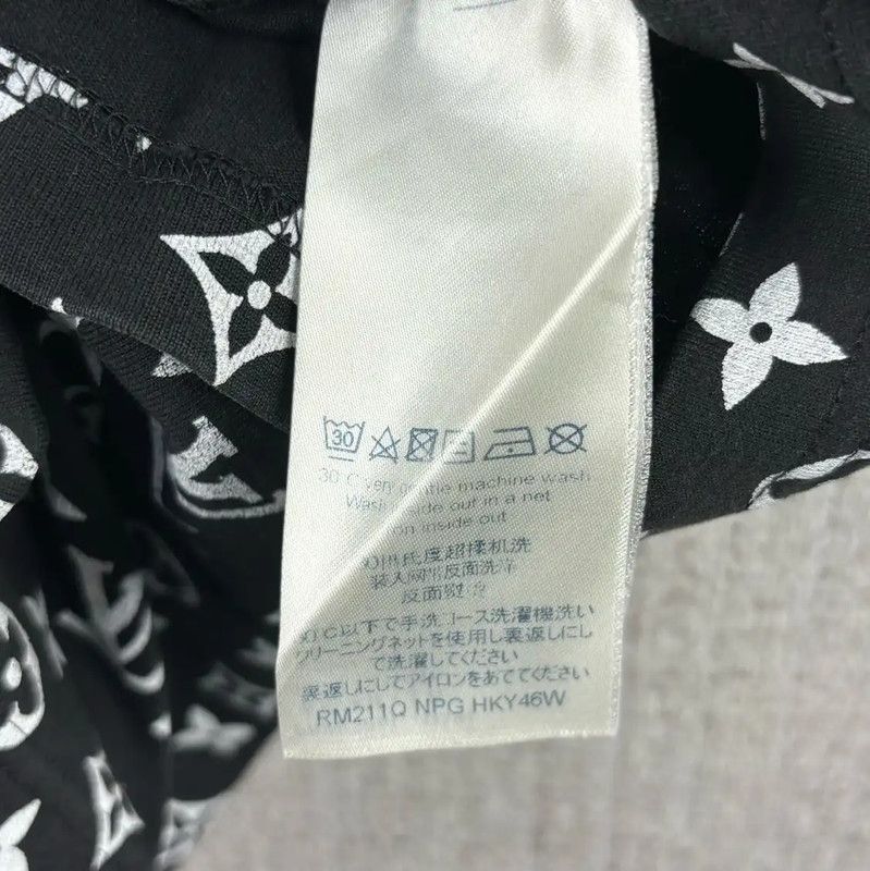 Louis Vuitton Louis Vuitton Summer Black Cotton Print T-Shirt 0089 Size US M / EU 48-50 / 2 - 5 Thumbnail
