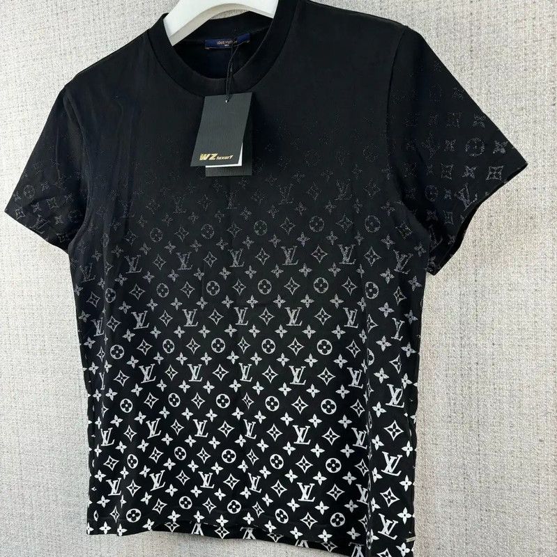 Louis Vuitton Louis Vuitton Summer Black Cotton Print T-Shirt 0089 Size US M / EU 48-50 / 2 - 3 Thumbnail