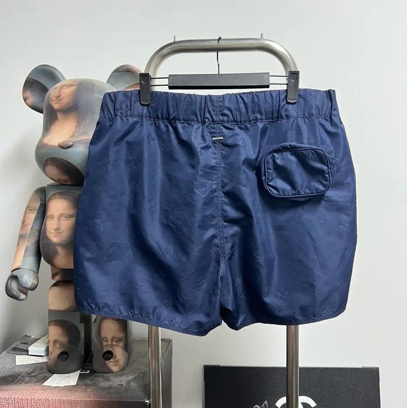 Louis Vuitton Louis Vuitton Men's Navy Blue Shorts XL 0089 Size US 44 / EU 60 - 2 Thumbnail