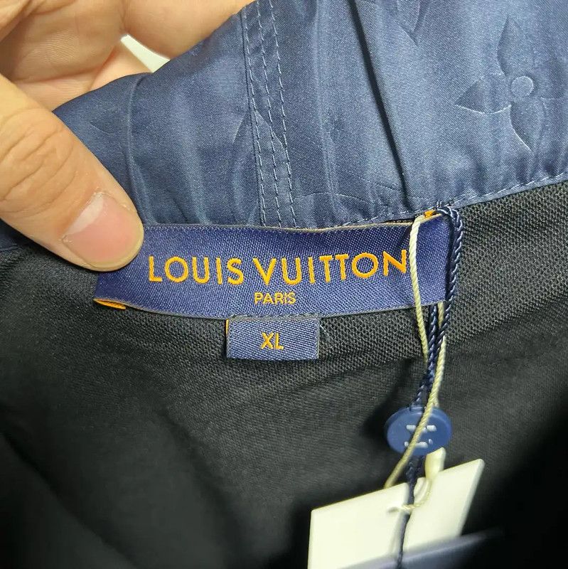 Louis Vuitton Louis Vuitton Men's Navy Blue Shorts XL 0089 Size US 44 / EU 60 - 3 Thumbnail
