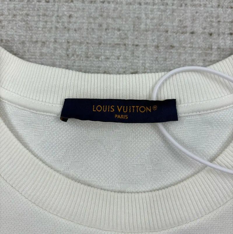 Louis Vuitton Louis Vuitton Summer White Cotton T-Shirt for Men 0089 Size US S / EU 44-46 / 1 - 4 Thumbnail