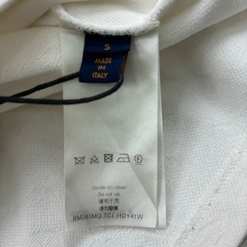 Louis Vuitton Louis Vuitton Summer White Cotton T-Shirt for Men 0089 Size US S / EU 44-46 / 1 - 5 Thumbnail