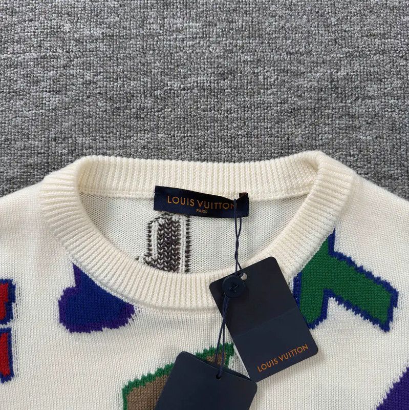 Louis Vuitton Louis Vuitton Colorful Knit Sweater for Men 0089 Size US L / EU 52-54 / 3 - 3 Thumbnail