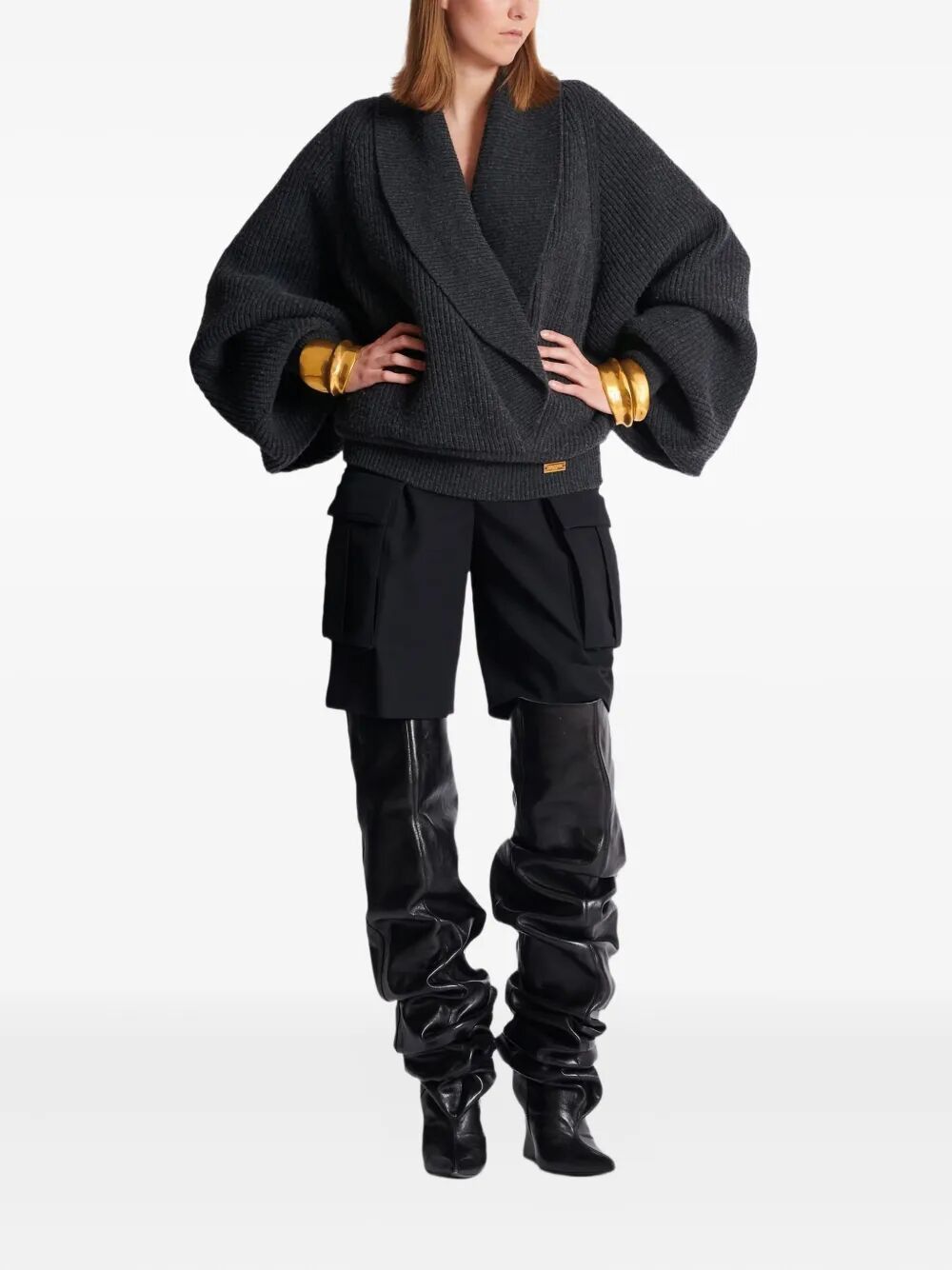 Balmain BATWING OPEN NECK RIBBED KNIT PULL Size M / US 6-8 / IT 42-44 - 4 Thumbnail