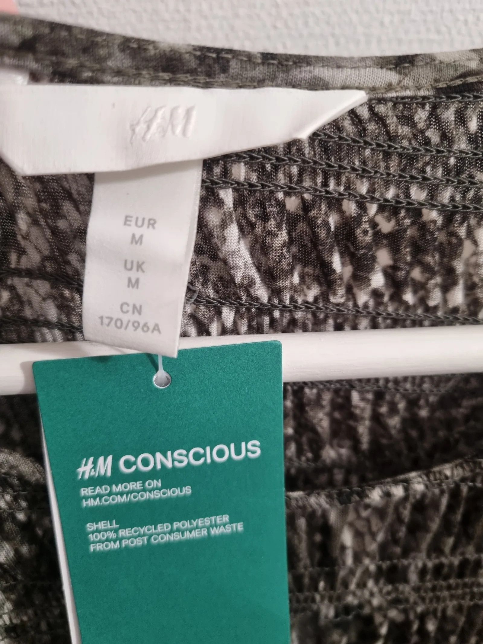 H&M H&M Conscious O/N 144989 P/N 0819137 0 Dress Size M / US 6-8 / IT 42-44 - 2 Thumbnail