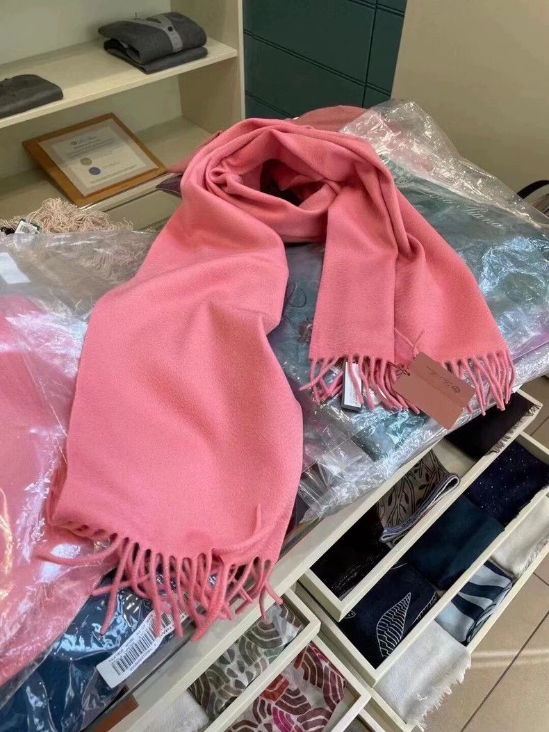 Loro Piana Loro Piana Cashmere Scarf Fringe Design - dmc Size ONE SIZE - 2 Thumbnail