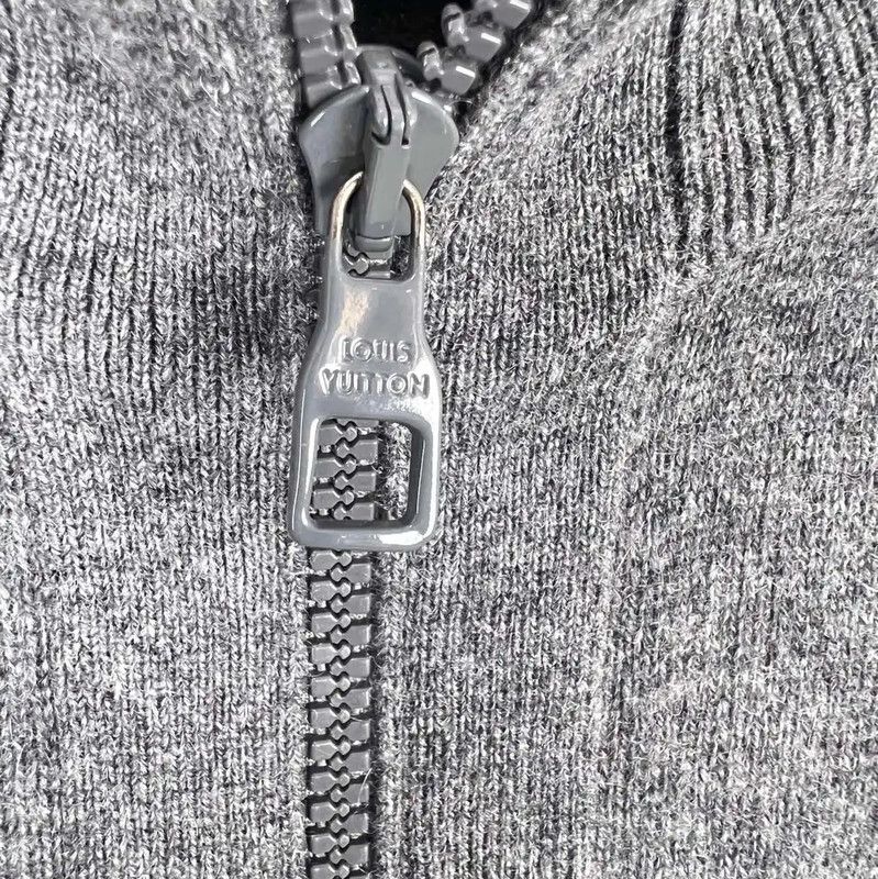 Louis Vuitton Louis Vuitton Gray Cashmere Men's Jacket 0089 Size US XL / EU 56 / 4 - 3 Thumbnail