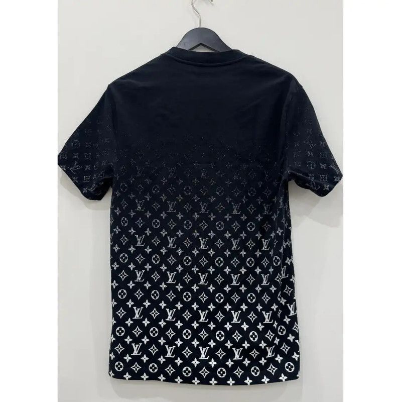 Louis Vuitton Louis Vuitton Black Cotton Men’s T-Shirt 0089 Size US M / EU 48-50 / 2 - 2 Thumbnail