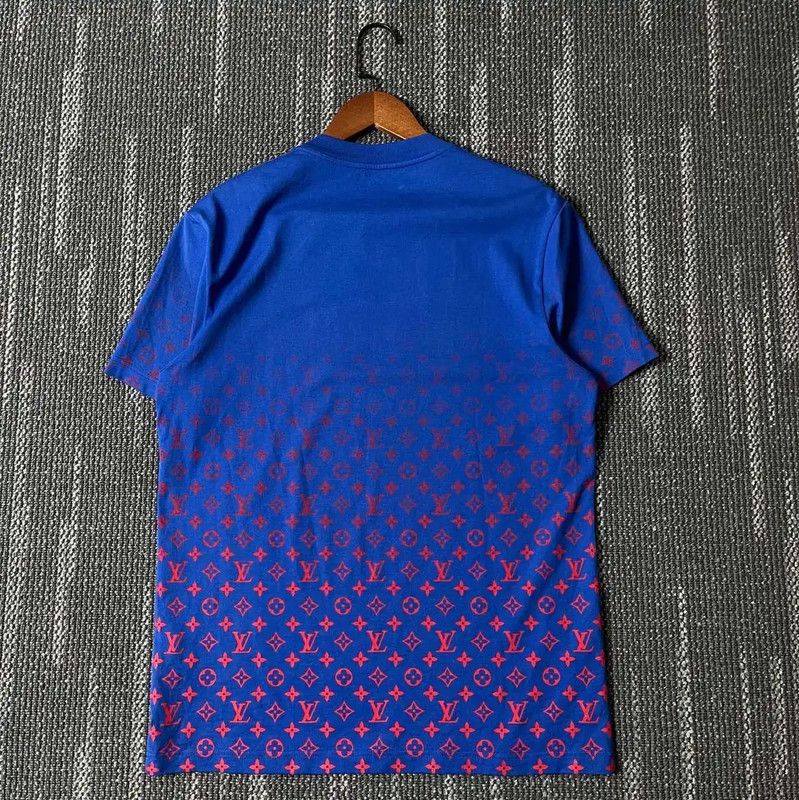 Louis Vuitton Louis Vuitton Summer Blue Logo T-Shirt for Men 0089 Size US M / EU 48-50 / 2 - 2 Thumbnail