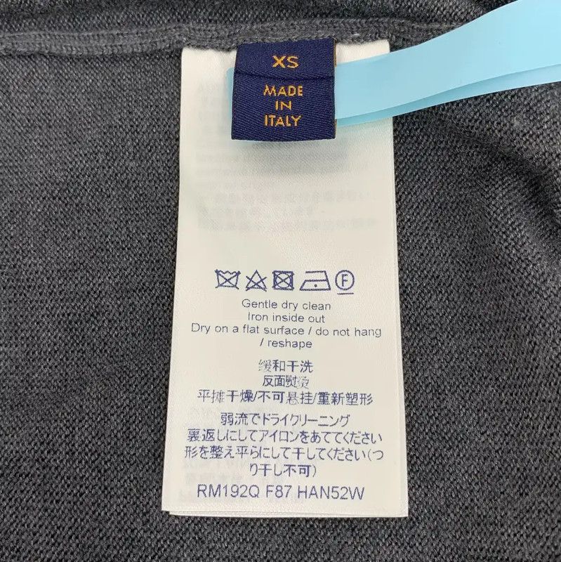 Louis Vuitton Louis Vuitton Gray Wool Knit Sweater for Men 0089 Size US XS / EU 42 / 0 - 5 Thumbnail