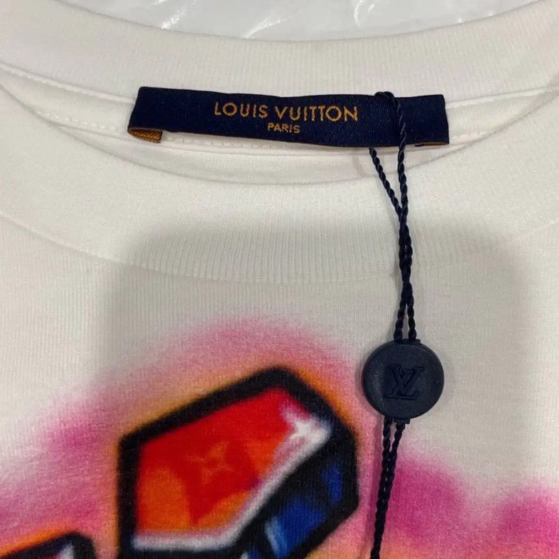 Louis Vuitton Louis Vuitton White Graphic Men’s T-Shirt 0089 Size US L / EU 52-54 / 3 - 2 Thumbnail