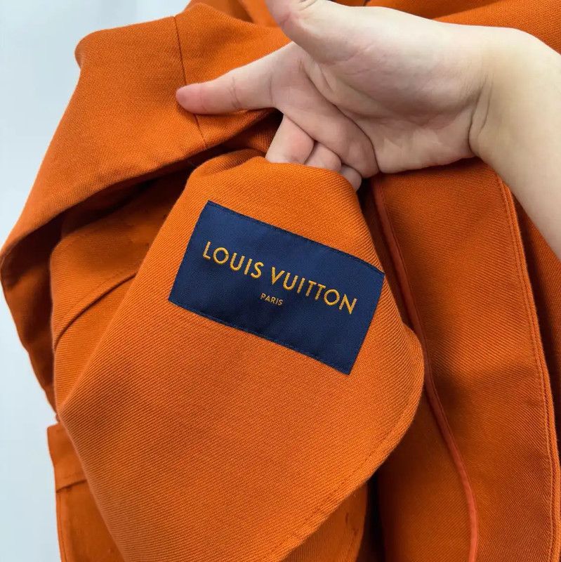 Louis Vuitton Louis Vuitton Orange Logo Long Sleeve Jacket 0089 Size US M / EU 48-50 / 2 - 4 Thumbnail