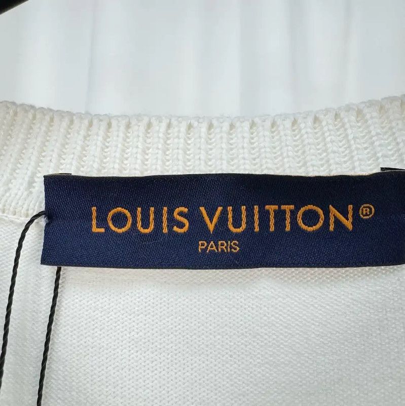 Louis Vuitton Louis Vuitton Summer White Cotton Embroidered T-Shirt 0089 Size US L / EU 52-54 / 3 - 4 Thumbnail