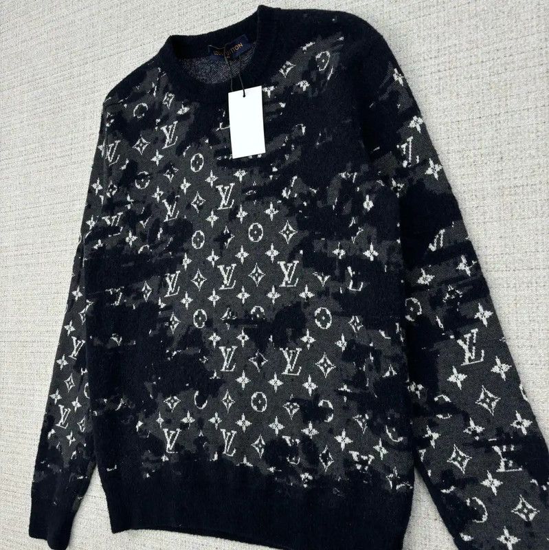 Louis Vuitton Louis Vuitton Black Wool Knit Sweater for Men 0089 Size US M / EU 48-50 / 2 - 3 Thumbnail