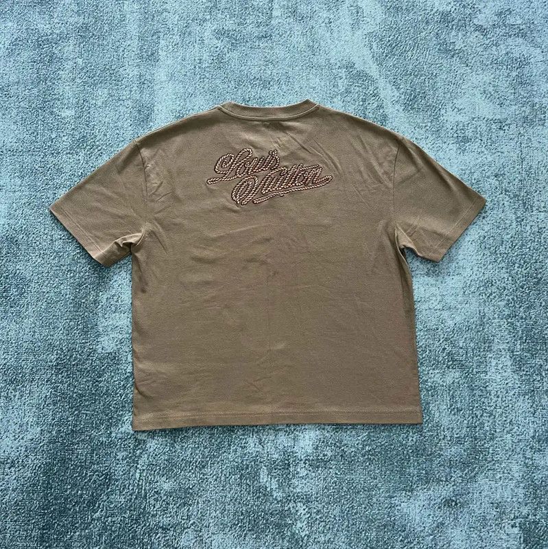 Louis Vuitton Louis Vuitton Brown Embroidered Logo T-Shirt 0089 Size US L / EU 52-54 / 3 - 4 Thumbnail
