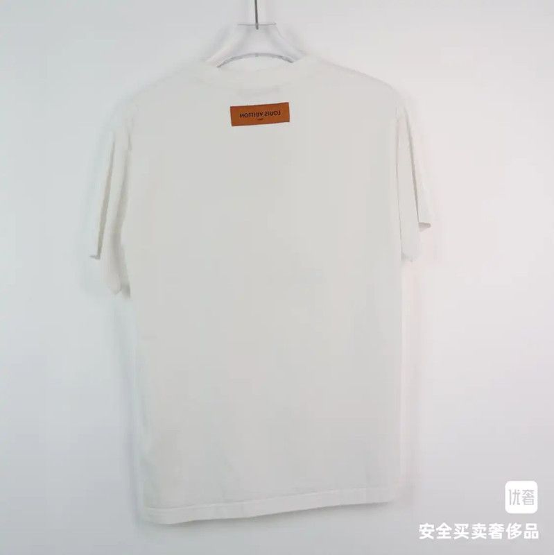 Louis Vuitton Louis Vuitton White Men's T-Shirt in Size L 0089 Size US L / EU 52-54 / 3 - 2 Thumbnail