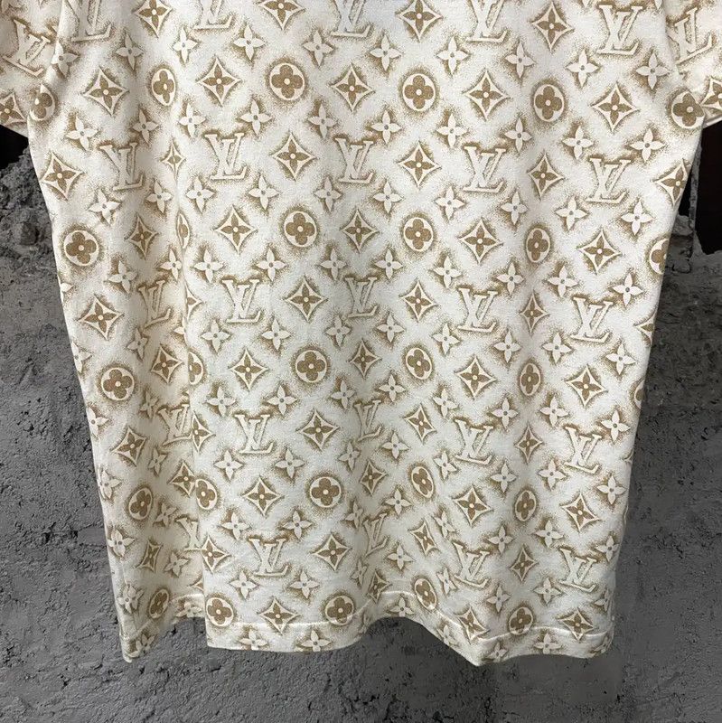 Louis Vuitton Louis Vuitton Summer Beige Cotton Short Sleeve T-Shirt 0089 Size US S / EU 44-46 / 1 - 4 Thumbnail