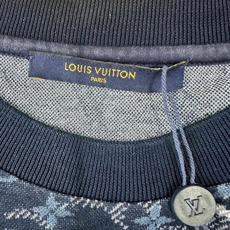 Louis Vuitton Louis Vuitton Men's Cotton T-Shirt in Blue 0089 Size US M / EU 48-50 / 2 - 2 Thumbnail