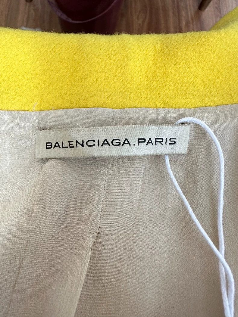 Balenciaga Balenciaga Yellow Double-Breasted Coat - dmc Size US S / EU 44-46 / 1 - 3 Thumbnail