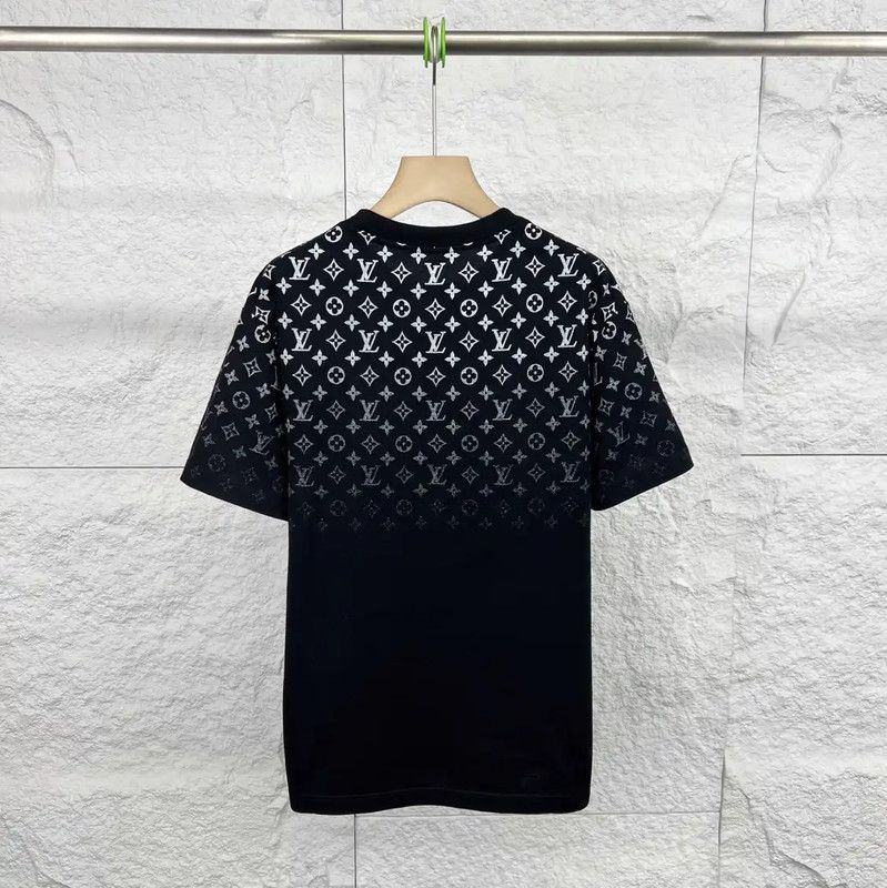 Louis Vuitton Louis Vuitton Black Cotton T-Shirt for Men 0089 Size US M / EU 48-50 / 2 - 2 Thumbnail