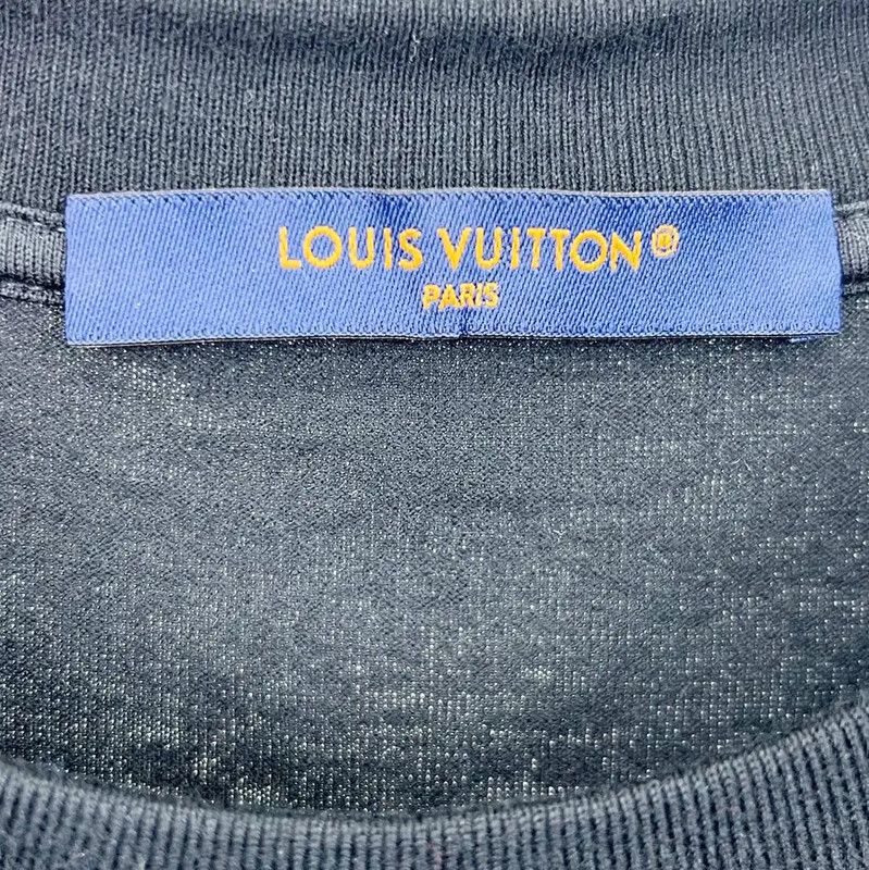 Louis Vuitton Louis Vuitton Black Cotton T-Shirt for Men 0089 Size US M / EU 48-50 / 2 - 3 Thumbnail