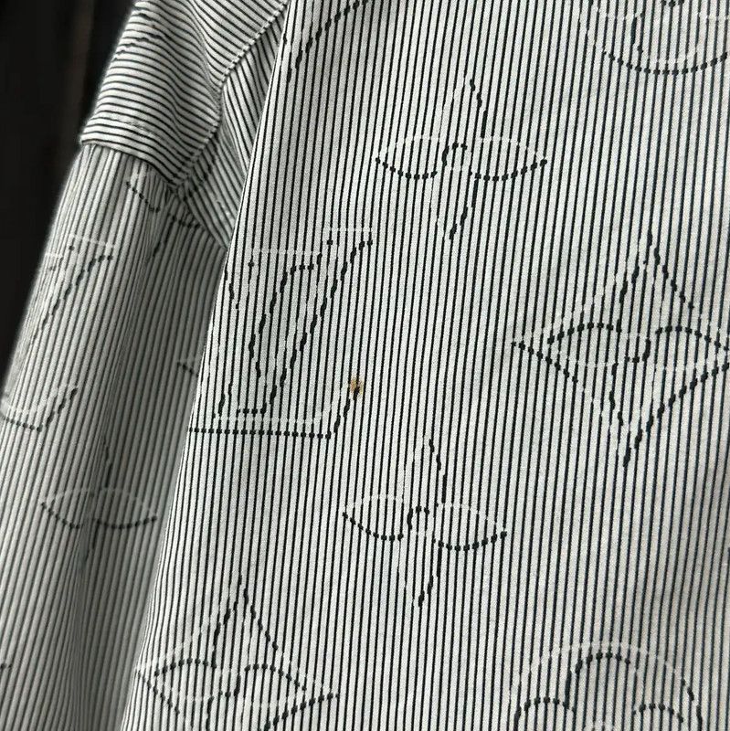 Louis Vuitton Louis Vuitton Long Sleeve Grey Cotton Logo Shirt 0089 Size US M / EU 48-50 / 2 - 5 Thumbnail