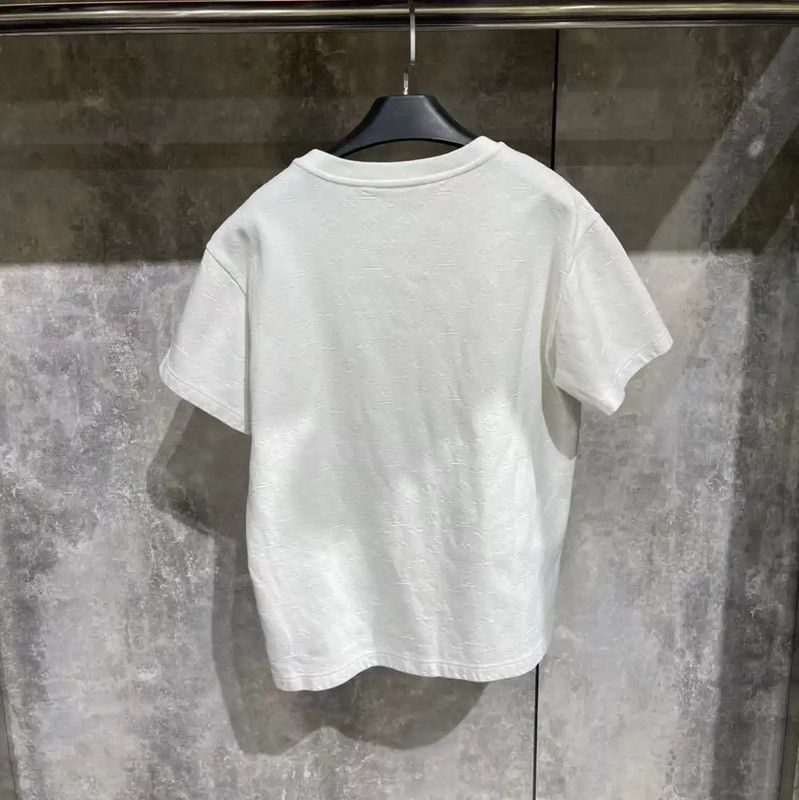 Louis Vuitton Louis Vuitton White Cotton T-Shirt for Men 0089 Size US S / EU 44-46 / 1 - 2 Thumbnail