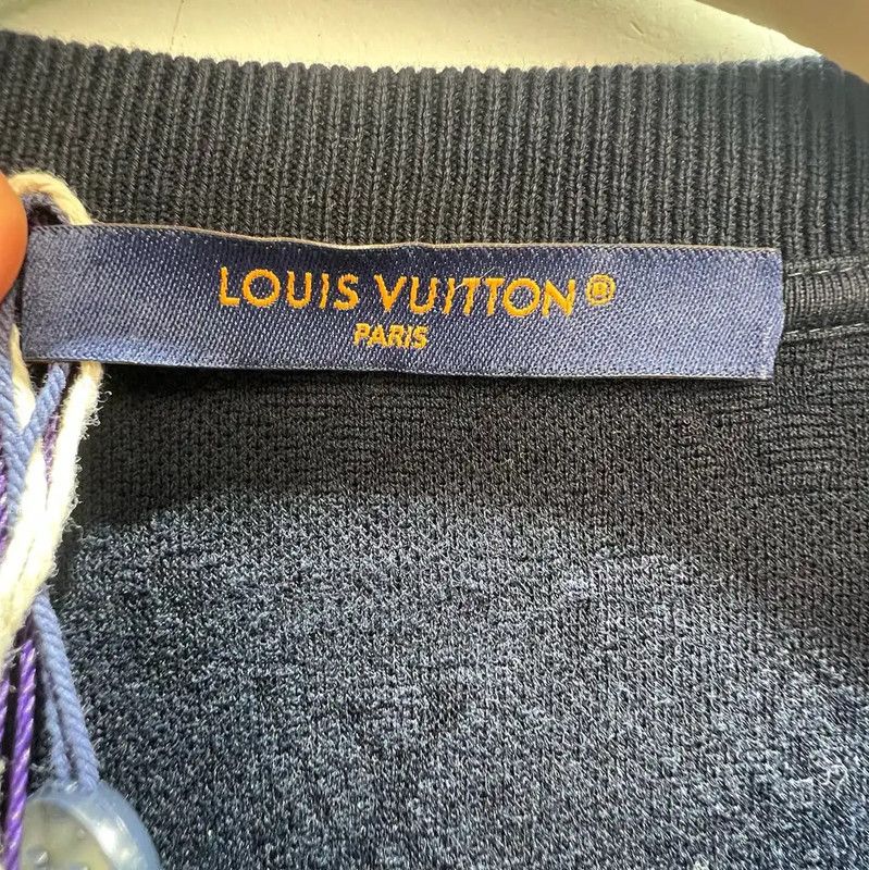 Louis Vuitton Louis Vuitton Black Cotton Men's T-Shirt 0089 Size US S / EU 44-46 / 1 - 5 Thumbnail