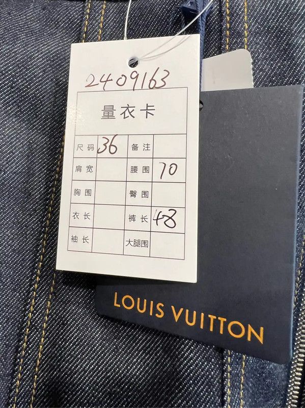 Louis Vuitton Louis Vuitton Denim Mini Skirt With Button Detail 0089 Size US 26 / EU 42 - 8 Thumbnail