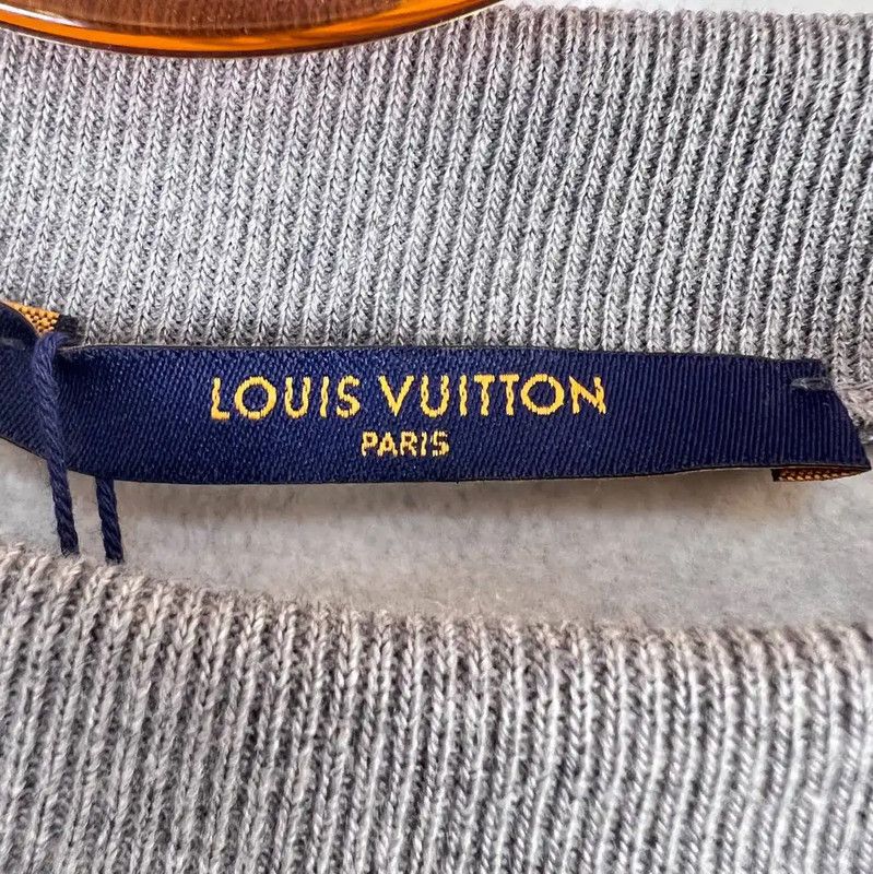 Louis Vuitton Louis Vuitton Gray Cotton Sweatshirt for Men 0089 Size US M / EU 48-50 / 2 - 5 Thumbnail