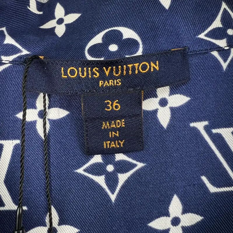 Louis Vuitton Louis Vuitton Blue Men's Shirt 0089 Size US S / EU 44-46 / 1 - 3 Thumbnail