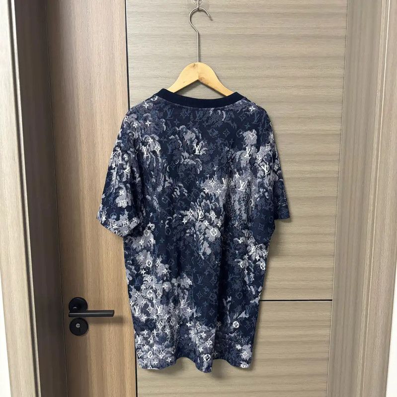 Louis Vuitton Louis Vuitton Navy Blue Cotton Men’s T-Shirt 0089 Size US L / EU 52-54 / 3 - 2 Thumbnail