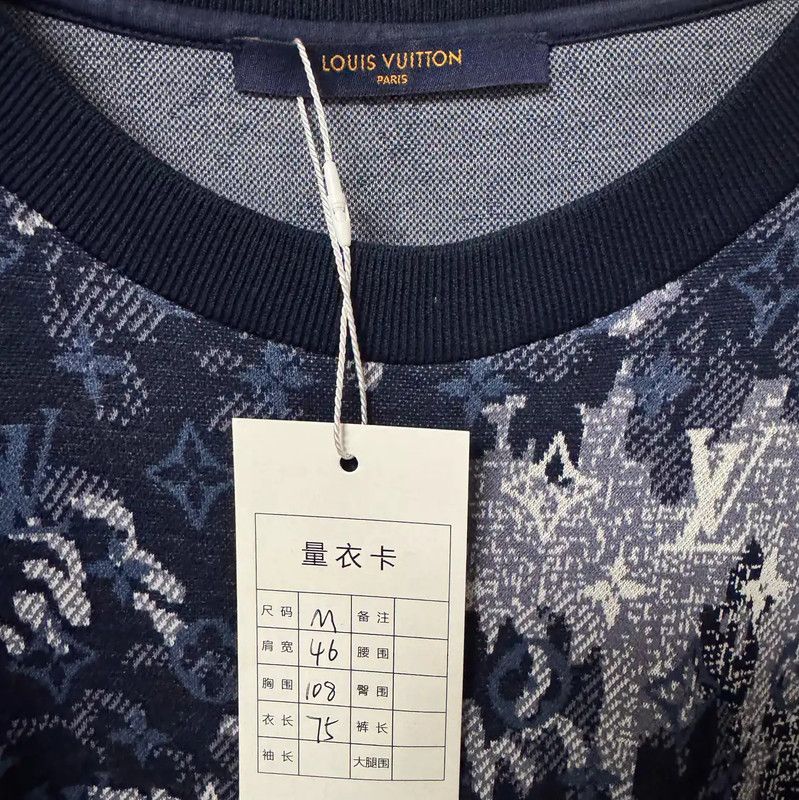 Louis Vuitton Louis Vuitton Navy Blue Cotton Men’s T-Shirt 0089 Size US L / EU 52-54 / 3 - 3 Thumbnail