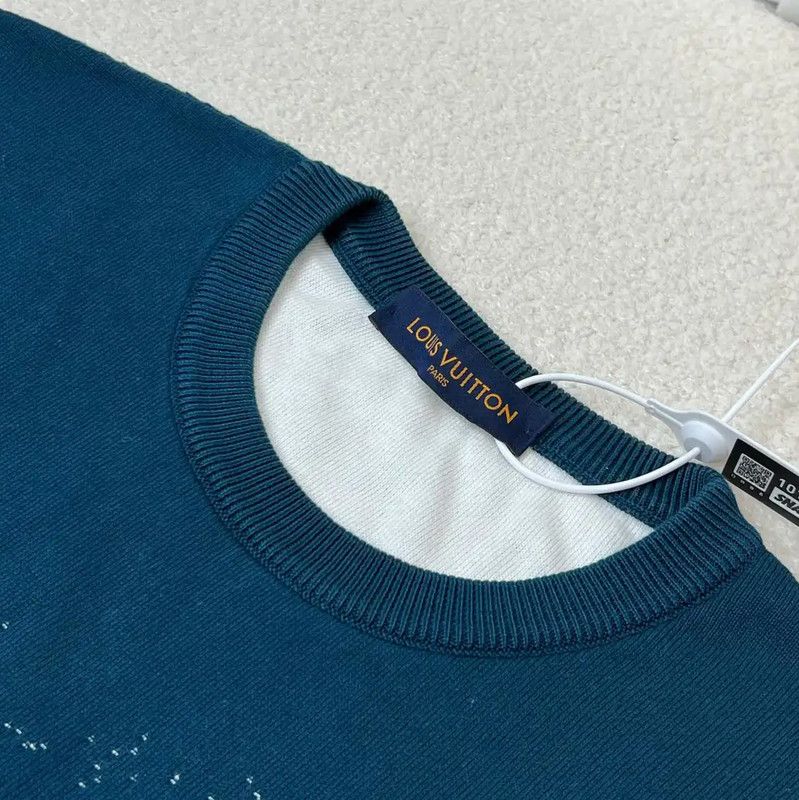 Louis Vuitton Louis Vuitton Gradient Monogram Sweatshirt 0089 Size US L / EU 52-54 / 3 - 3 Thumbnail
