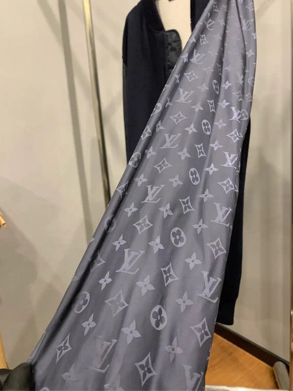 Louis Vuitton Louis Vuitton XXL Black Printed Bomber Jacket 0089 Size US XXL / EU 58 / 5 - 5 Thumbnail