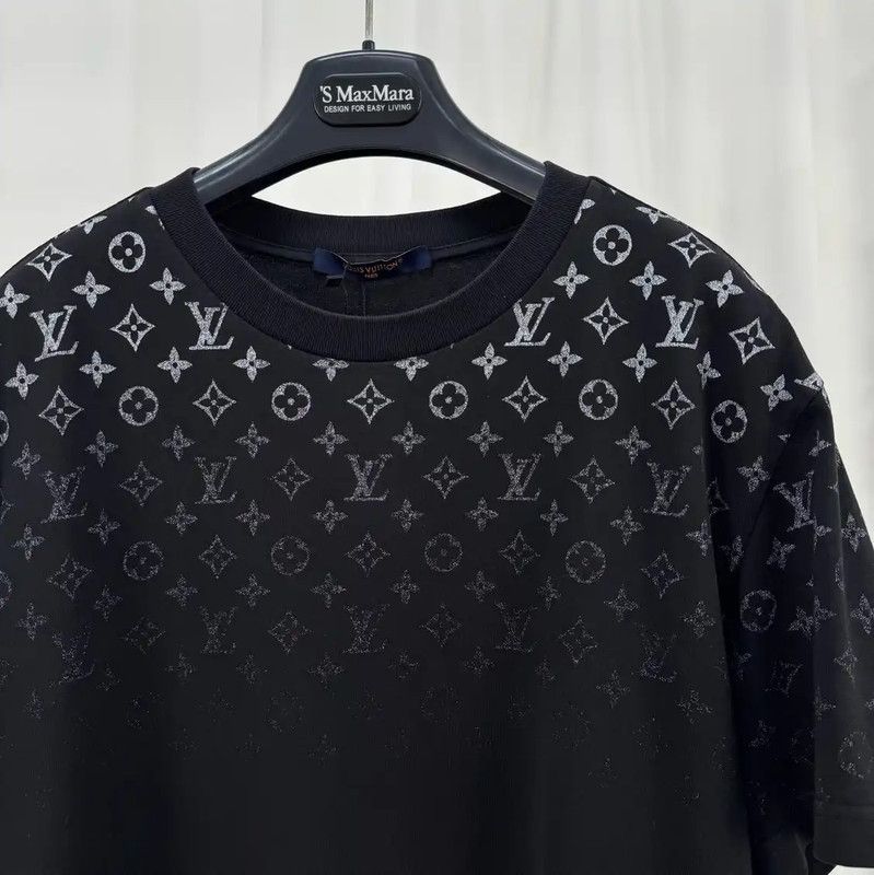 Louis Vuitton Louis Vuitton Black Short Sleeve Logo T-Shirt 0089 Size US L / EU 52-54 / 3 - 3 Thumbnail